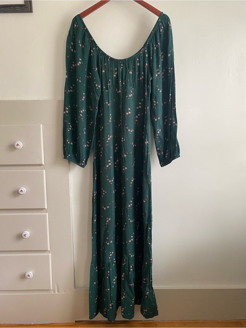 Dark Green Floral Off-Shoulder Maxi Dress